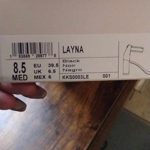 Katherine Kelly Heels 👠 - Picture 6 of 6